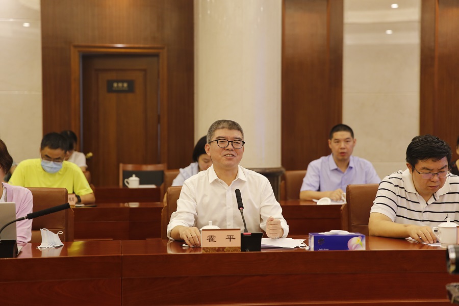 省生態(tài)環(huán)境廳到佛山開展重點(diǎn)行業(yè)企業(yè)用地調(diào)查和土壤污染防治攻堅(jiān)戰(zhàn)調(diào)研(圖2) 省生態(tài)環(huán)境廳到佛山開展重點(diǎn)行業(yè)企業(yè)用地調(diào)查和土壤污染防治攻堅(jiān)戰(zhàn)調(diào)研(圖2)